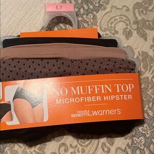 Warner's No Muffin Top Microfiber Hipster - Black and Brown Dots